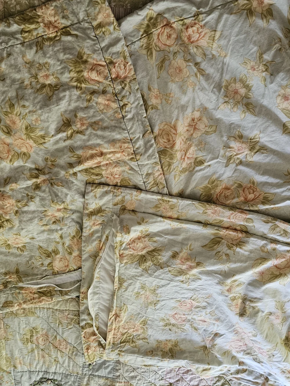 Patchwork Pastel Quilt Set With 3 Shams in Soft Blue, Cream & Pink